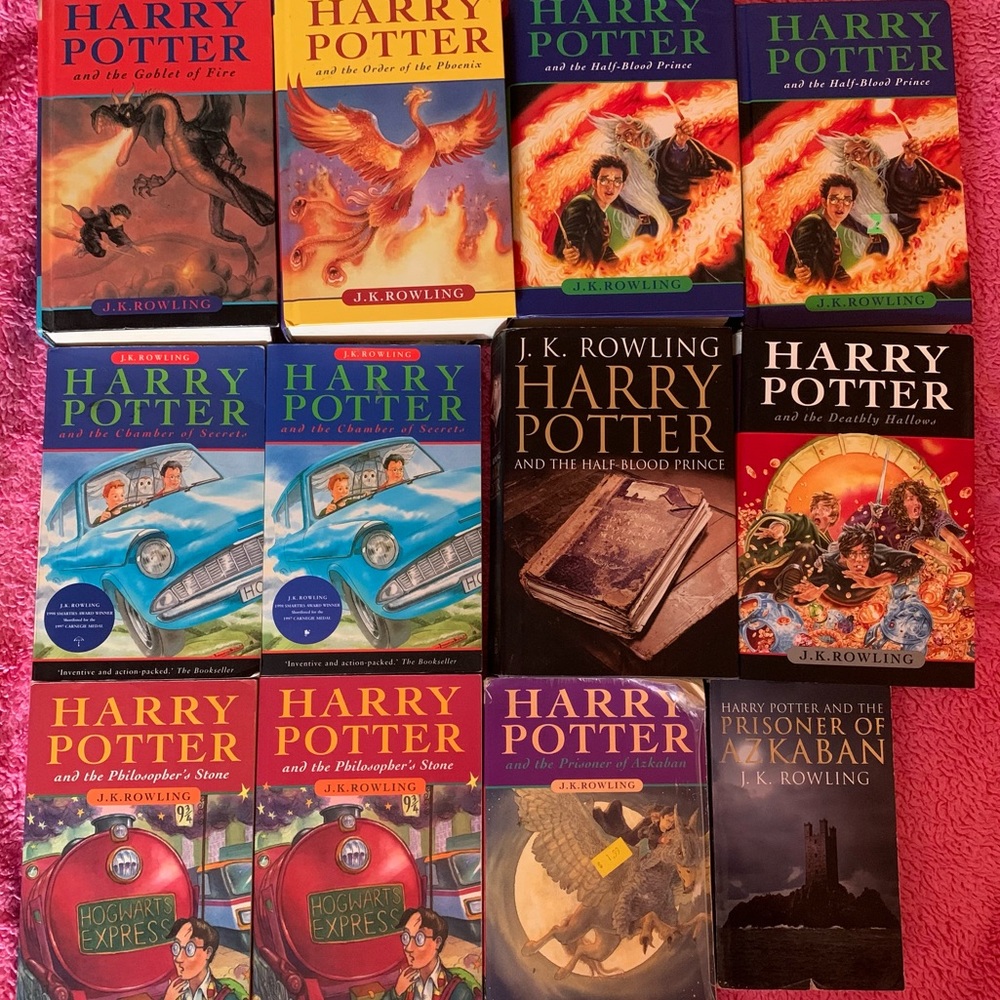 lot of 12 harry potter books *see descp.